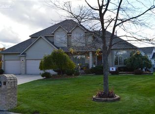 2356 Stonebrook Ct, Flushing, MI 48433