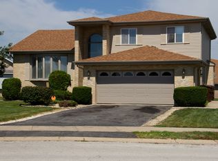 22962 Greenfield Blvd, Richton Park, IL 60471