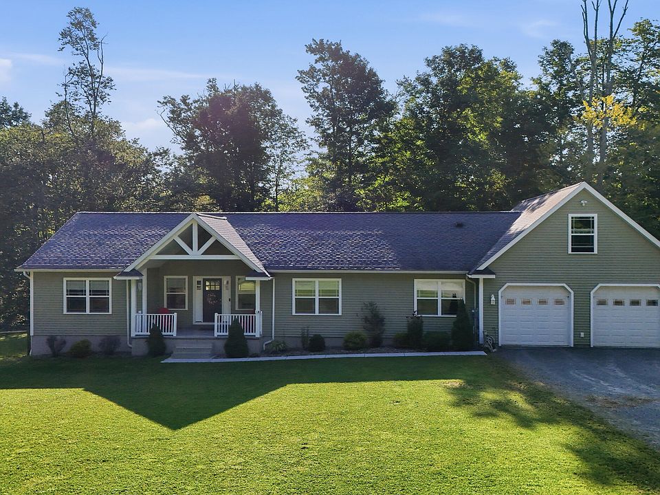 1st image of 76 Horseshoe Dr