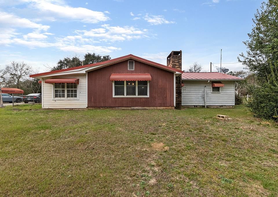 1st image of 3839 County Road 15