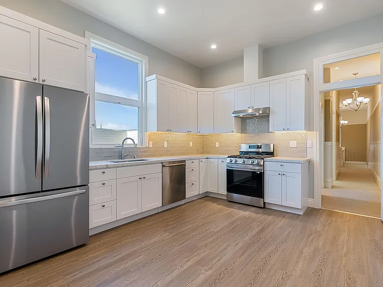 8 Whitney St — Photo 14