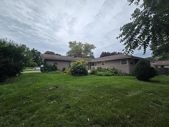 2nd image of 14800 W Fenway DRIVE
