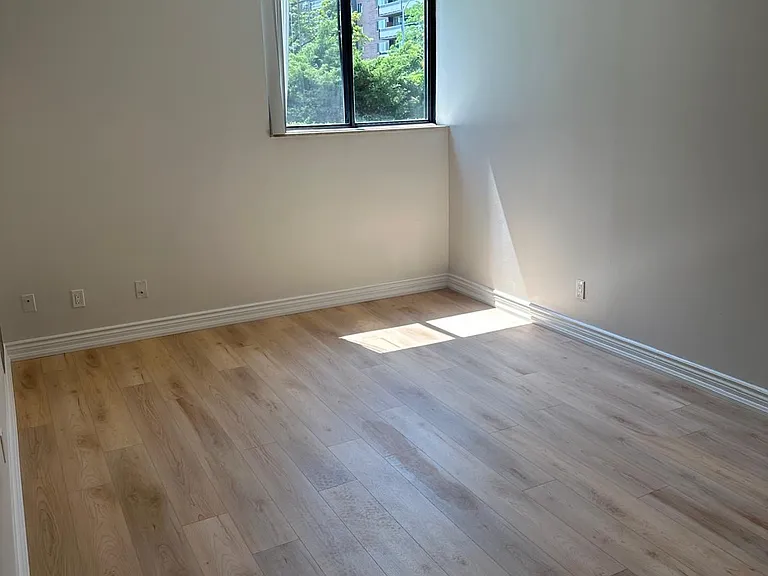 40 Baif Blvd #105 — Photo 15