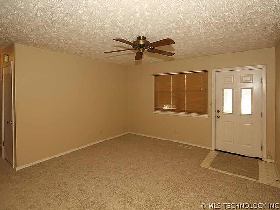 2nd image of 1108 W Chambers Ct
