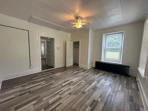 3rd image of 46 Titman Rd APT 1