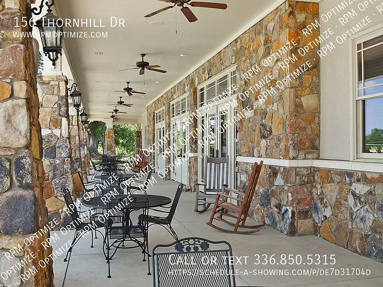156 Thornhill Dr — Photo 44