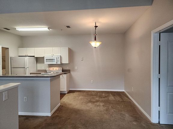5th image of 856 Grand Regency Poin Unit 202