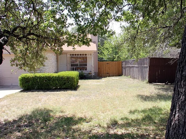 11611 Rustic Rock Dr #B — Photo 2