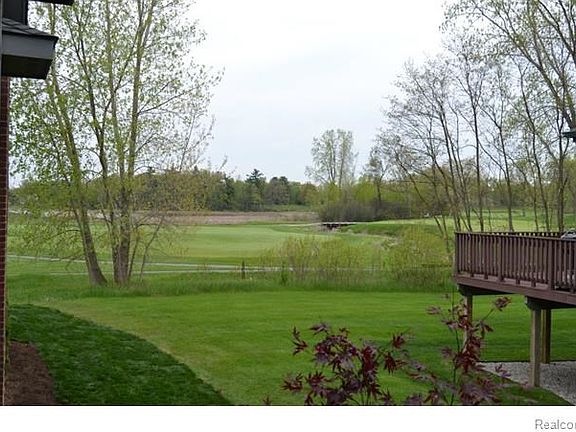 2nd image of 107 Sandhills Ln #1
