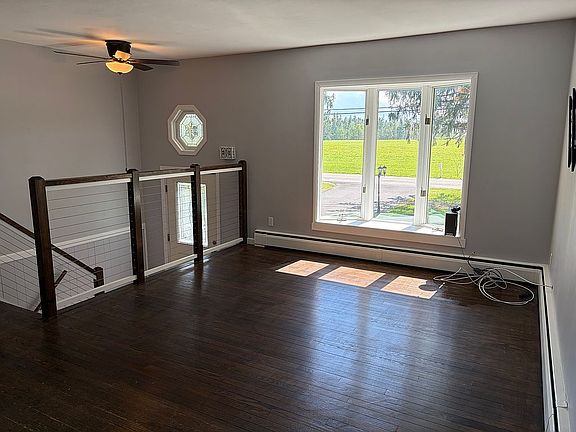 3rd image of 7010 Irish Rd