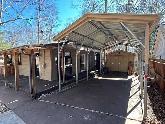 4th image of 160 Nob Hill Rdg