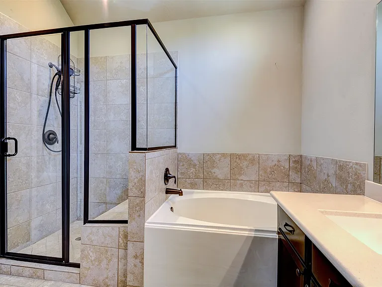 25151 Alina Ln — Photo 14
