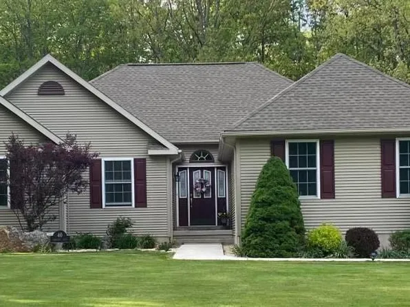 40 Hemlock Dr E, Sheppton, PA 18248