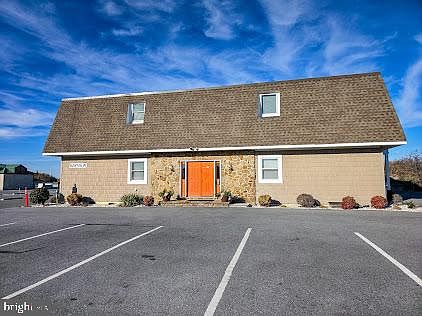 1st image of 8 Georgia Ave #6