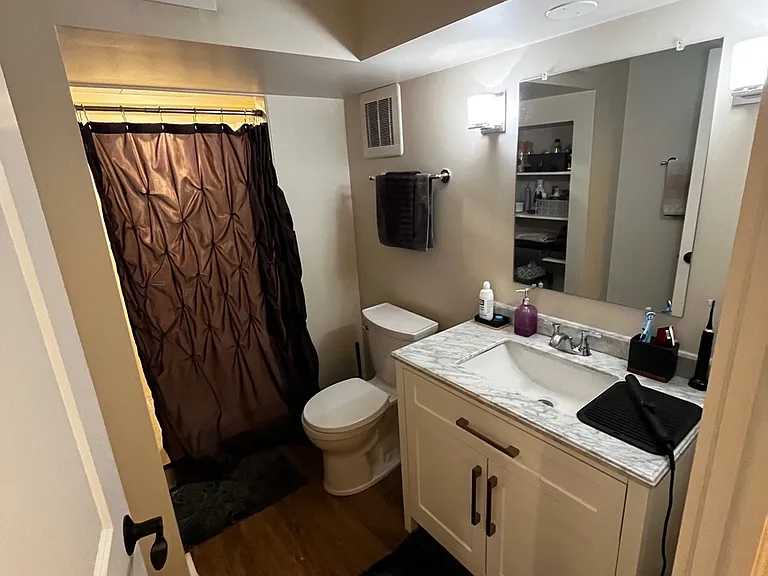 1407 W Cossitt Ave #4 — Photo 8