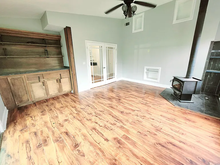 7556 Gordon Cir — Photo 8