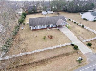 210 Oak Ridge Dr, Byron, GA 31008