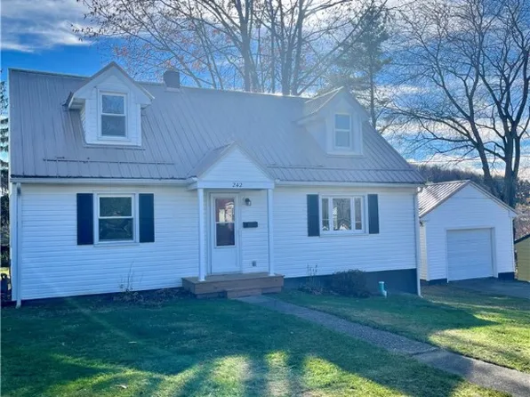 242 Elm St, Indiana, PA 15701