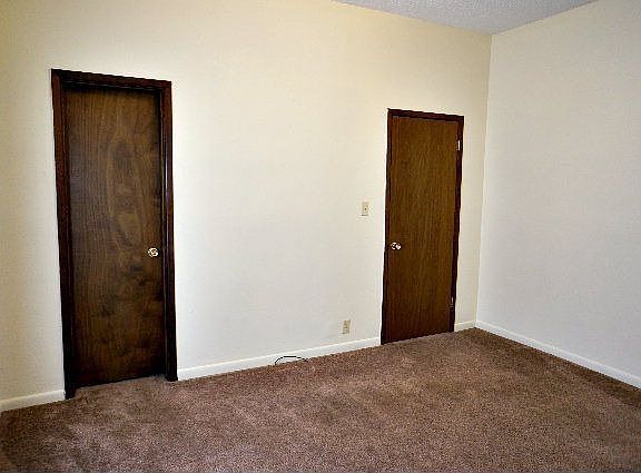 5th image of 306 E Park St