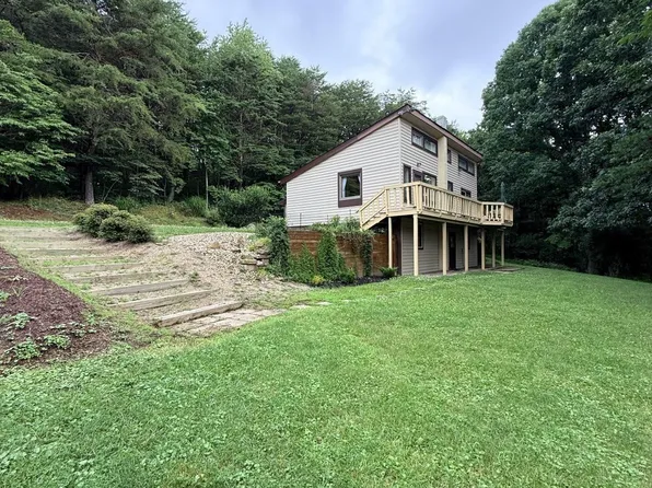 18721 State Route 664 S, Logan, OH 43138