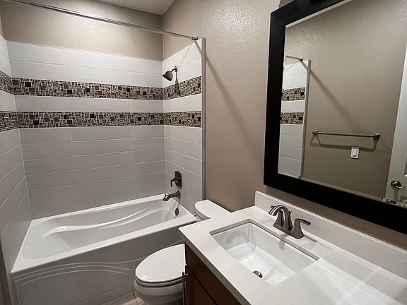 3rd image of 1626 Mercado Way