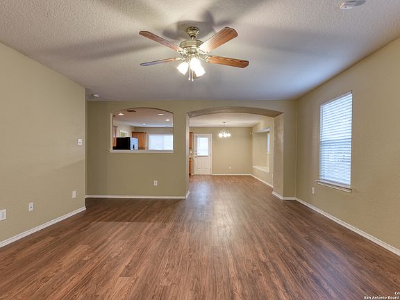 3rd image of 3810 COPINSAY AVE