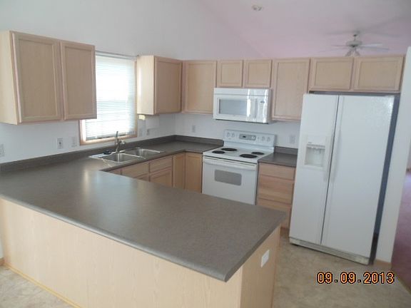 2nd image of 2704 Cumberland Dr