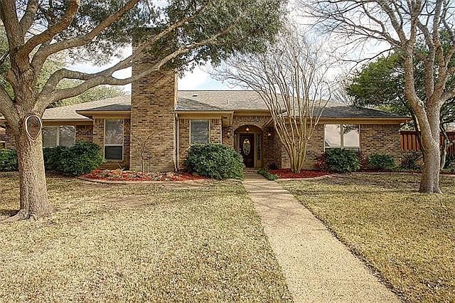 1st image of 3921 Leon Dr