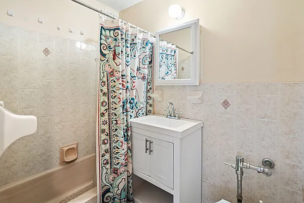 Sold by BELLMARC | media 14