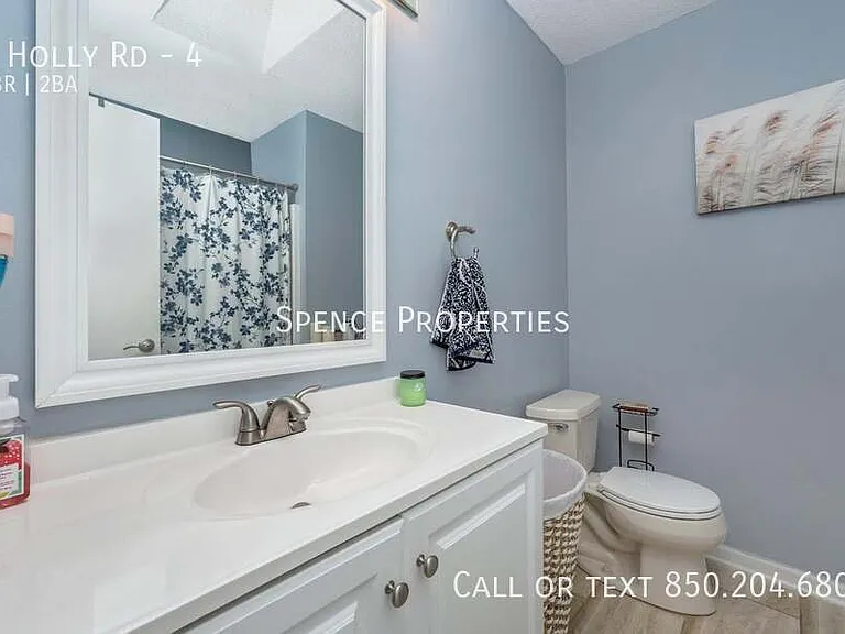 4 Holly Rd #4 — Photo 16