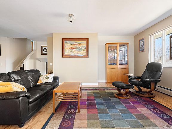 4th image of 660 Cody Street