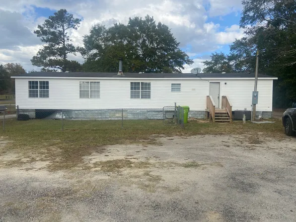 2803 Padgett Rd, Hopkins, SC 29061