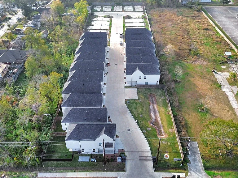6115 De Campo St — Photo 45