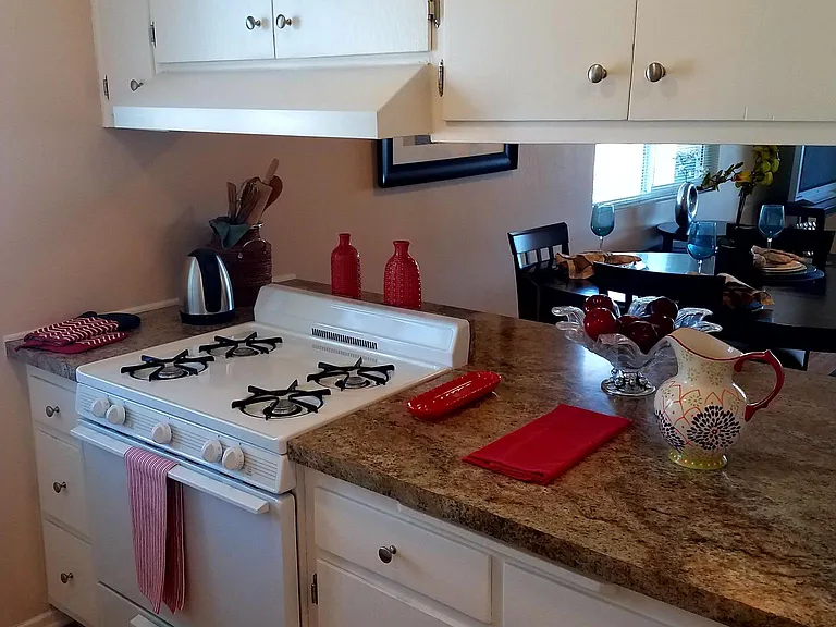 Park Parthenia Apartments — Photo 4