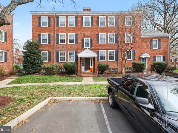 2873 S Buchanan St APT C2, Arlington, VA 22206