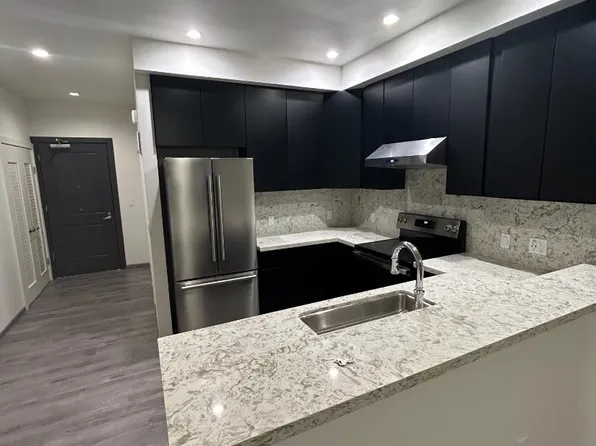 3535 Wawona St #215, San Francisco, CA 94116