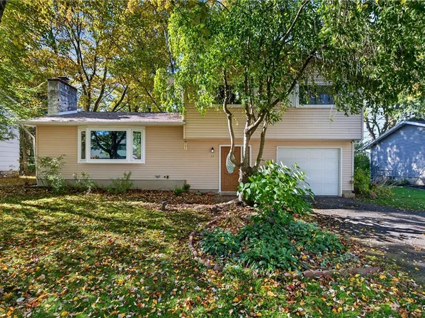 48 Bayberry Cir, Liverpool, NY 13090