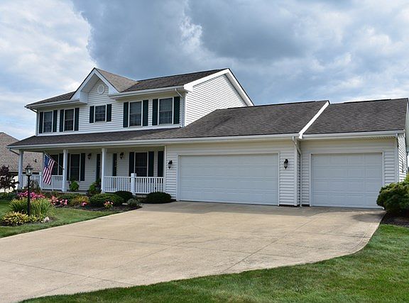 2nd image of 923 Red Oak Dr