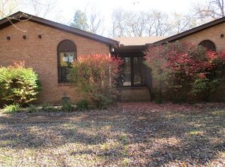 1811 Kings Ct, Murfreesboro, TN 37129