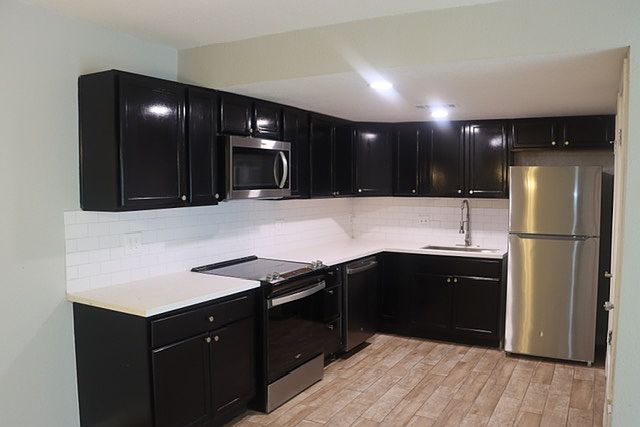 1st image of 7047 Bissonnet St APT 98