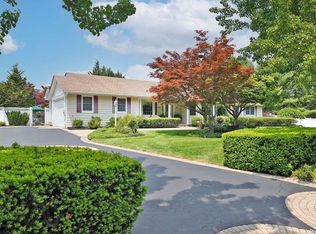 1 Wintergreen Dr W, Melville, NY 11747