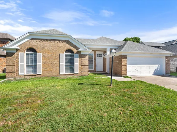128 Browning Ln, Grand Prairie, TX 75052