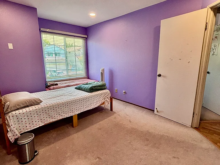 1084 Sunrise Dr — Photo 34