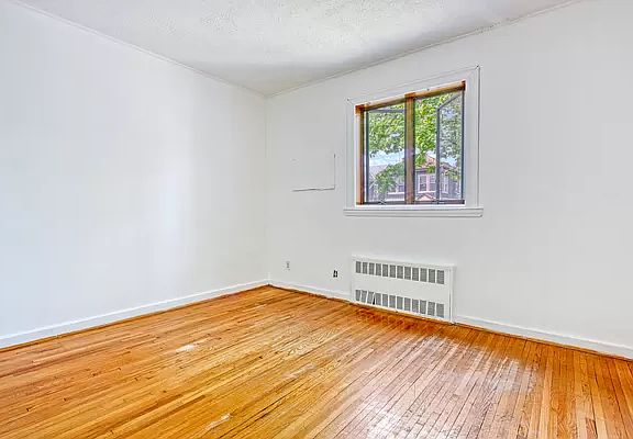 5th image of 2629 E 22nd St