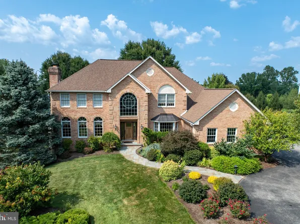 921 Evergreen Ln, Chester Springs, PA 19425