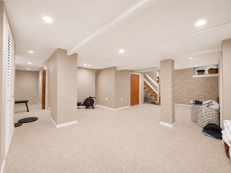 54 Cottage Pl #1 — Photo 13