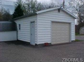 3rd image of 140 S Pembroke Ave