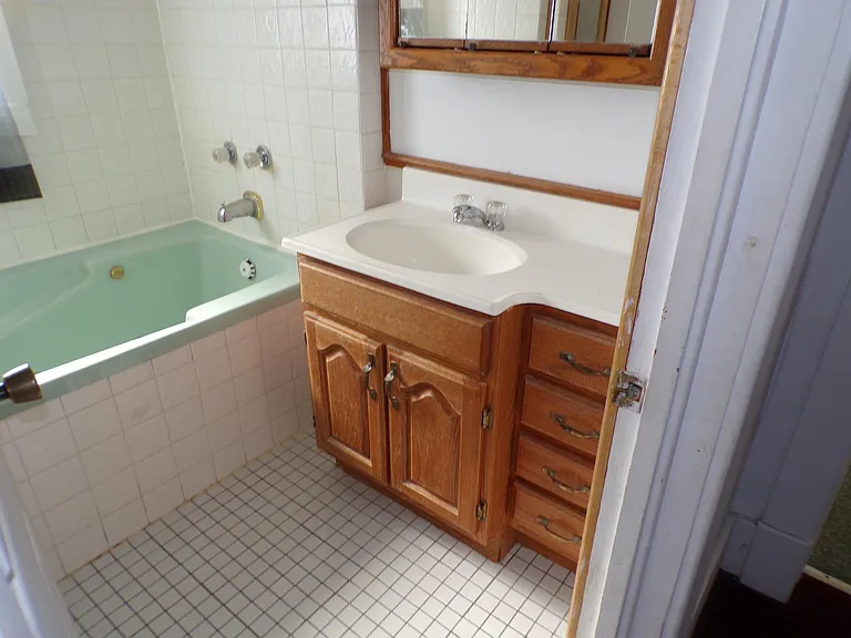 132 Union St — Photo 20