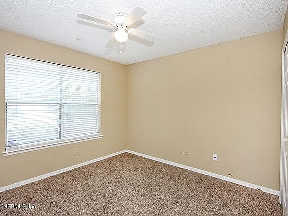 bedroom1_700