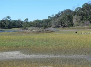 17 Shearwater Dr, Hilton Head Island, SC 29926